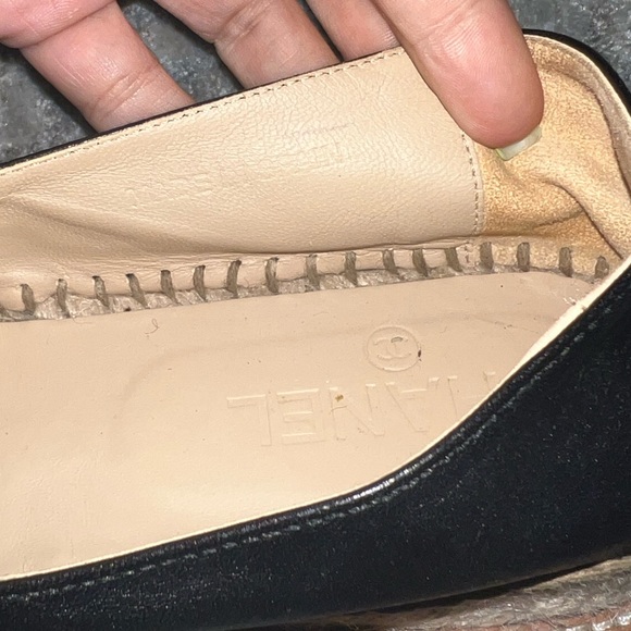 🔥CHANEL🔥AUTHENTIC🔥INTERLOCKING CC LOGO LAMBSKIN ESPADRILLES LIKE NEW - Picture 7 of 10